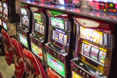 macan33 login platform overview showing live-dealer table, slot game, and sportsbook interface