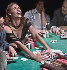 Domino QQ table layout and hand rankings